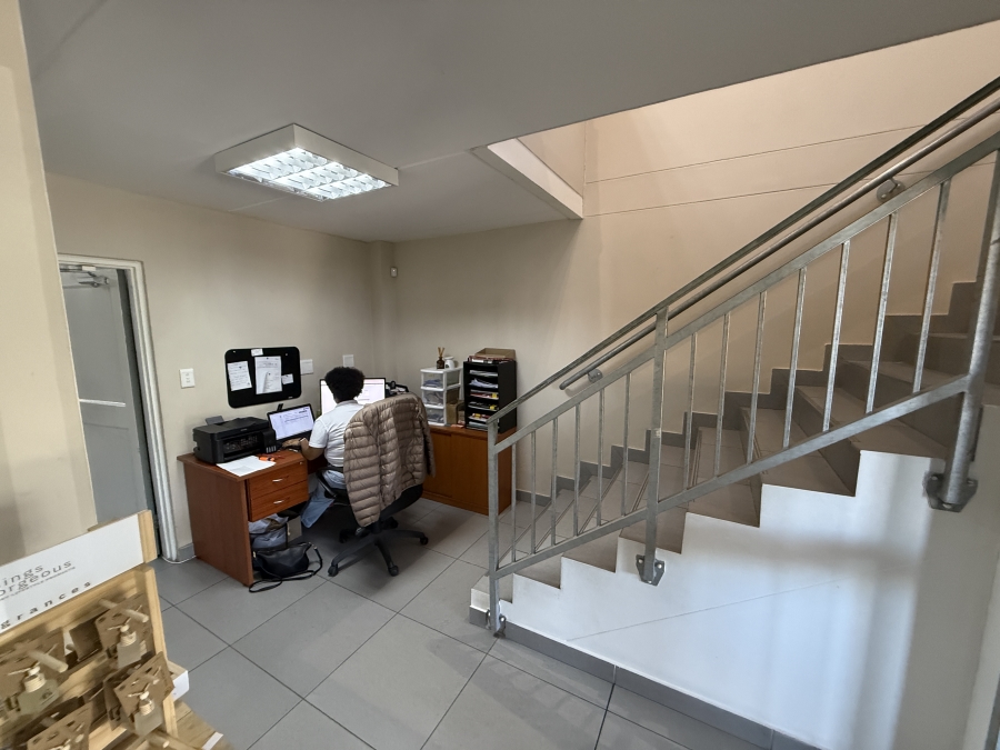 To Let Commercial Property for Rent in Rivergate Western Cape